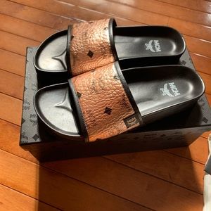 MCM Women Slides